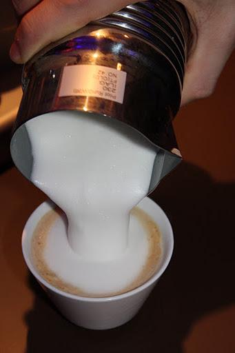 Nespresso Maesrtia au Crillon, what else ? Nespresso Maesrtia au Crillon, what else ?