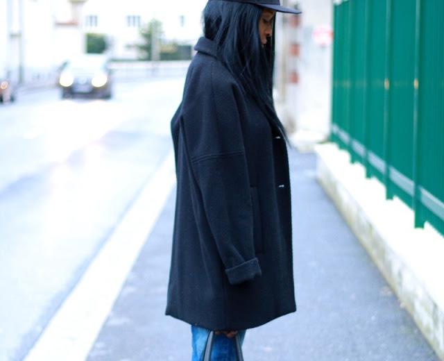 Baseball cap & Boyfriend jeans