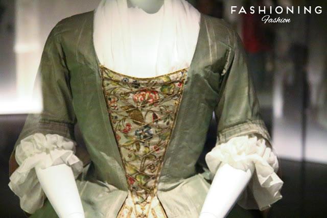 Exposition fashion fashioning: deux siècles de mode