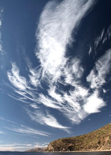 Laissez-moi vous raconter l’histoire de Night on the Island, le châle l-isla-del-sol-lac-de-titicaca-bolivie-perou-ciel