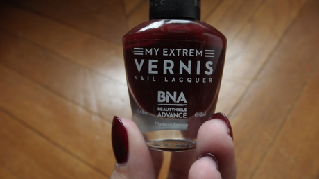 Vernis bordeaux