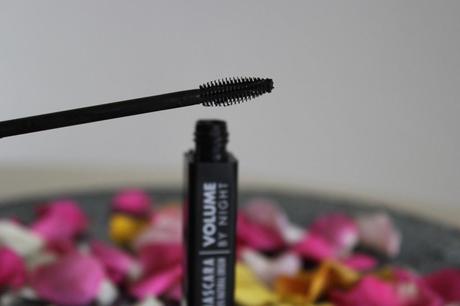 mascara une volume