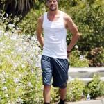 josh-duhamel-workout-muscles-07022014-11-675x900