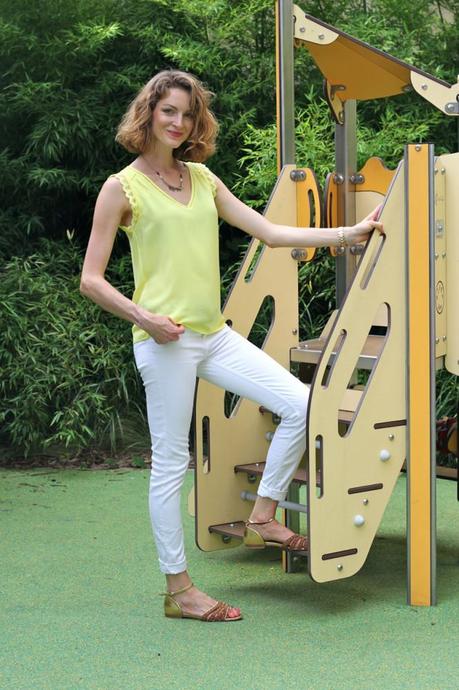 jaune