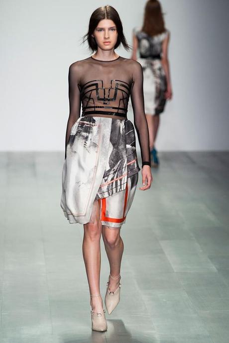 Fashion Week London 2015 PE : Marios Schwab