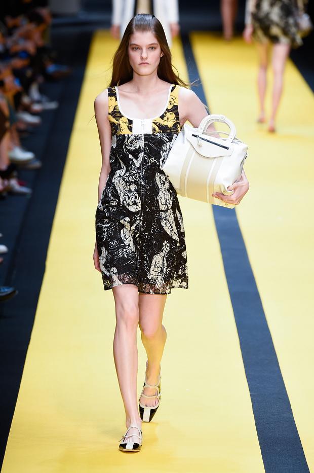 Fashion Week Paris 2015 PE : Carven