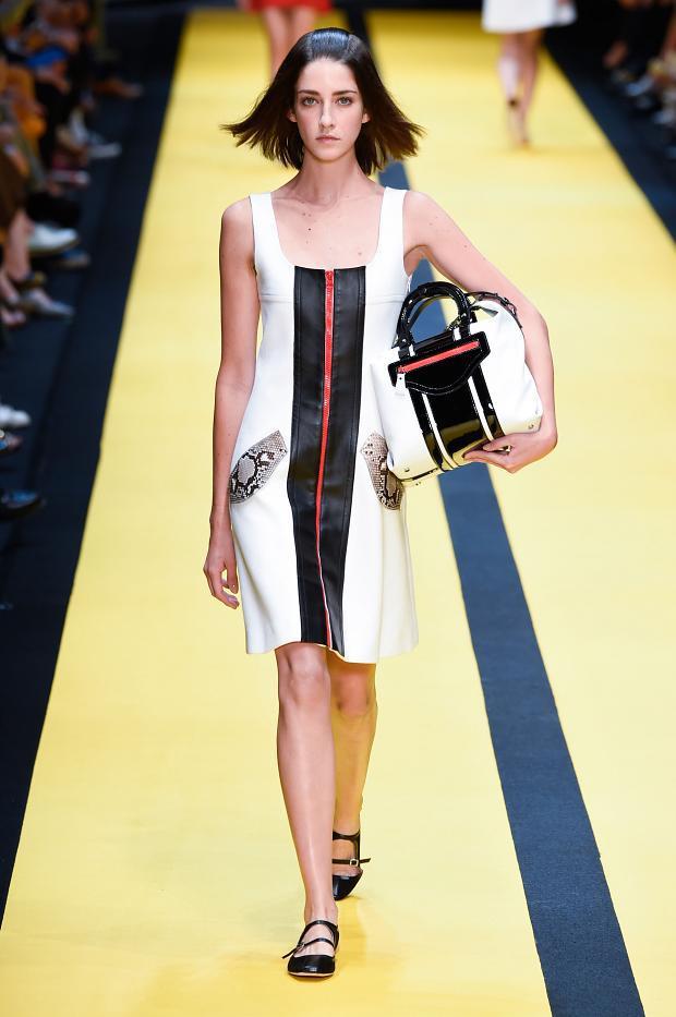 Fashion Week Paris 2015 PE : Carven