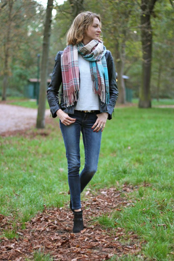 plaid pastel, jean zara, perfecto vintage, boots sézane