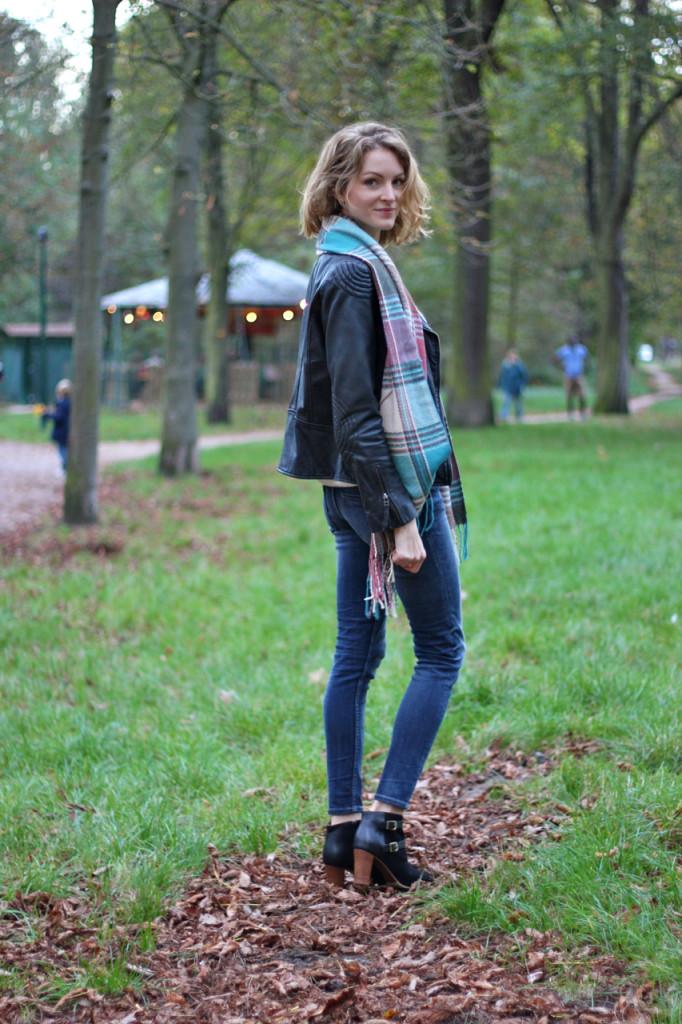 plaid pastel, jean zara, perfecto vintage, boots sézane