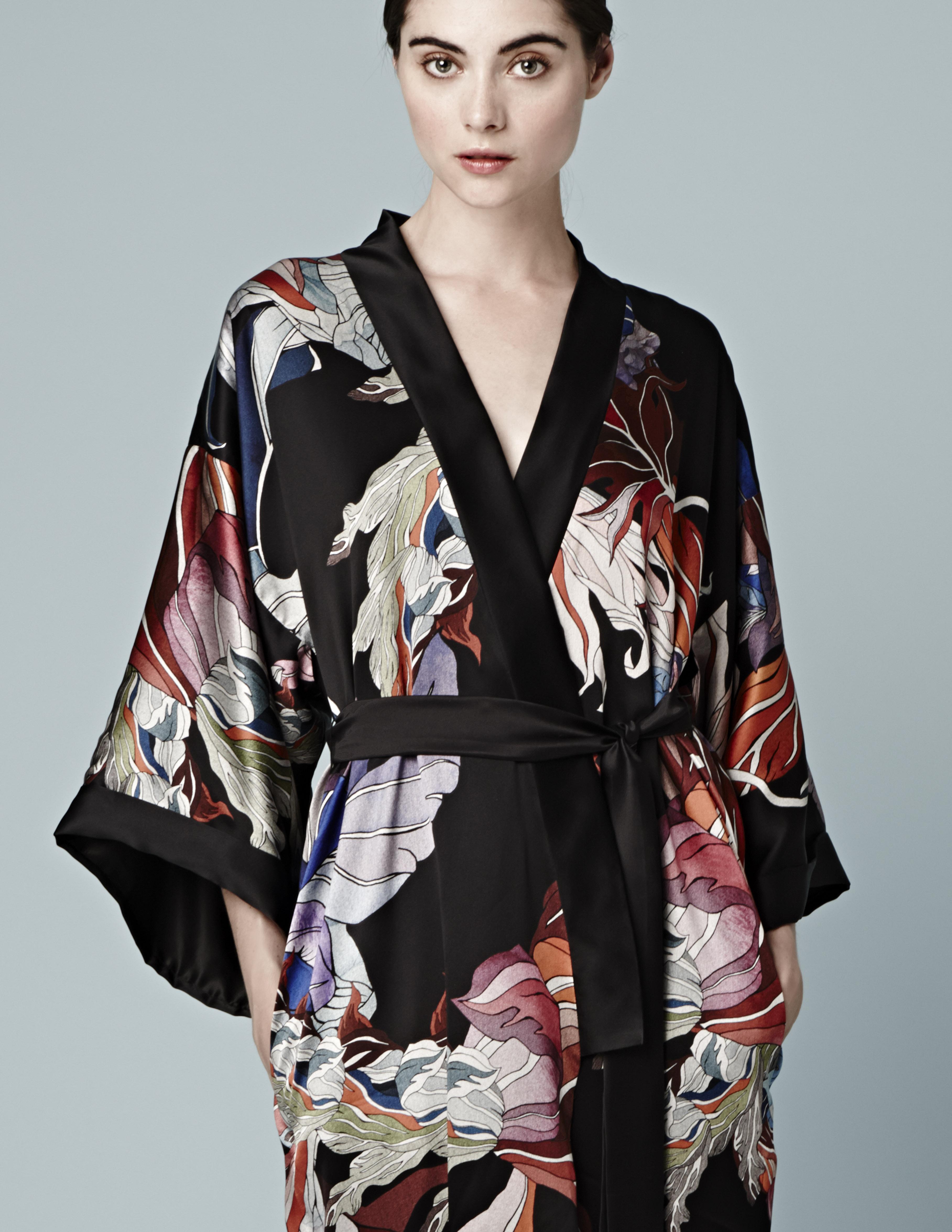 meng-kimono-red-flower-collection-loungewear-de-luxe