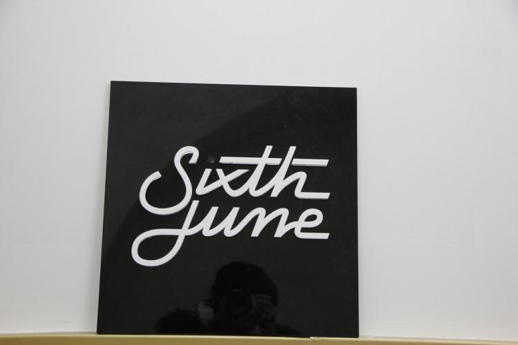 Viens, on t’emmène à l’inauguration de la boutique Sixth June