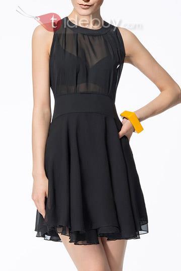 Robe noire transparente sans manches 