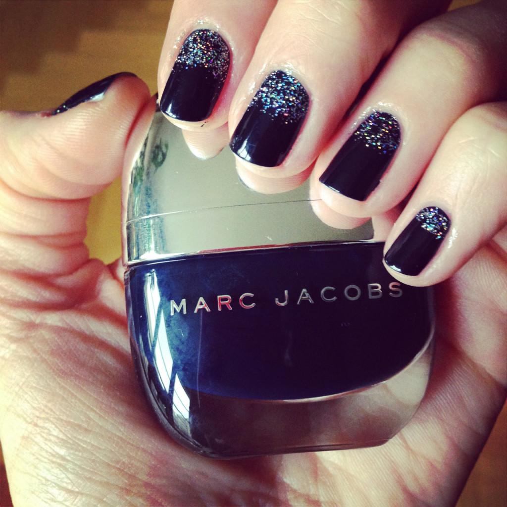 vernis_bleu_nuit_marc_jacobs