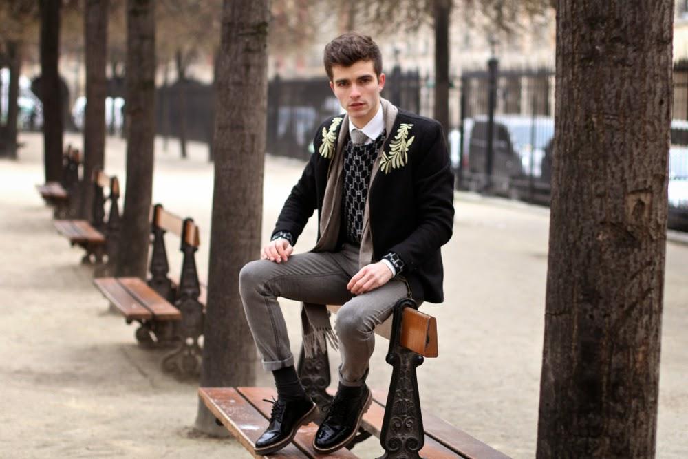 BLOG-MODE-HOMME_LOFT-Design-by-SWEATER_MIANSAI-Bracelet_POCHETTE-SQUARE-TIE_CLARKS-Shoes-UNIQLO-Scarf_PARIS-MENSFASHION biennale de la poésie