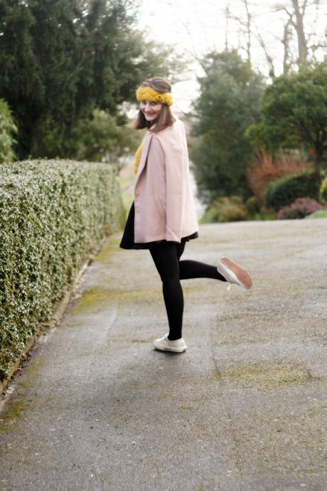 street style superga-look-superga-blogmode-bandeaulaine-manteaurose-