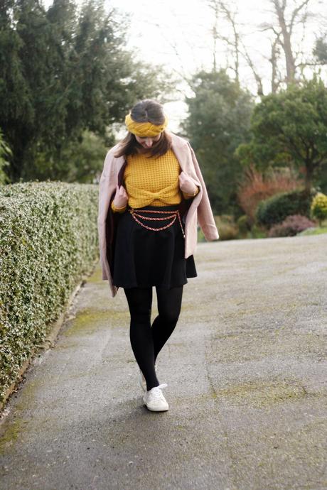 street style superga-look-superga-blogmode-bandeaulaine-manteaurose-ceinturechanel
