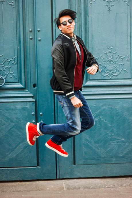 Denim homme saute
