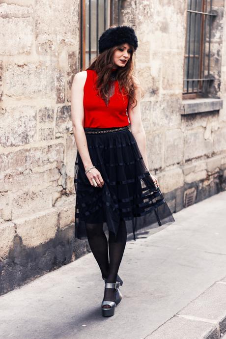 red black outfit