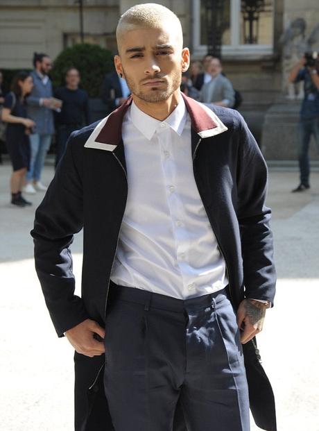 Zayn-Malik-Blond-Buzzcut-Hairstyle-Valentino-Spring-2016-Show-Style-Picture