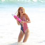 Bella-Thorne-in-Swimsuit--07