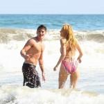 Bella-Thorne-in-Swimsuit--06