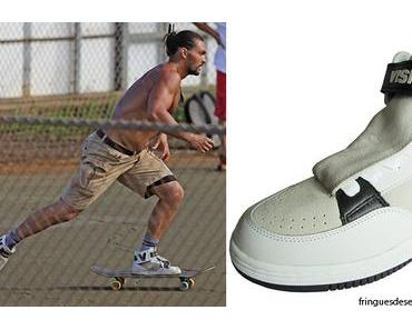 STYLE : Jason Momoa skateboarding shirtless with Vision Street Wear sneakers