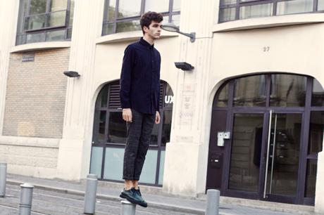 BLOG-MODE-HOMME_Preppy_Bordeaux-Paris-skinny-fashion-chemise-jean-noir-lee-denim-churchs-sweatpant-lame-de-rasoir-dinh-van