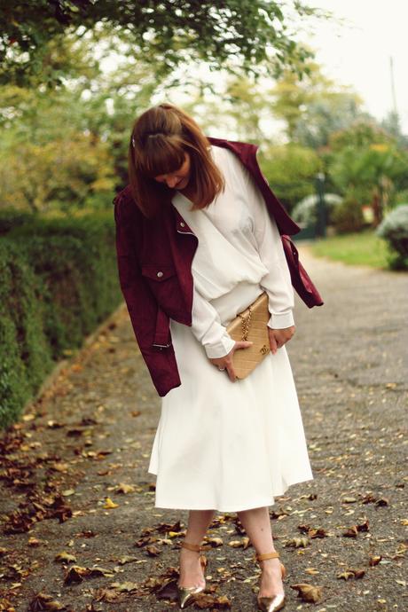 look-blanc-jupe-perfecto-franges-chanel-sac-look-vintage