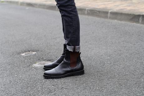 BLOG-MODE-HOMME_Dandy-Romantic-Luisaviaroma-versus-versace-chemise-soie_blouson-cuir-iro-dries-van-noten-chelsea-boots-skinny