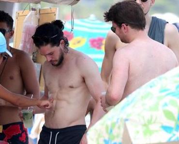 SEXY : Yes, you can touch Kit Harington’s abs
