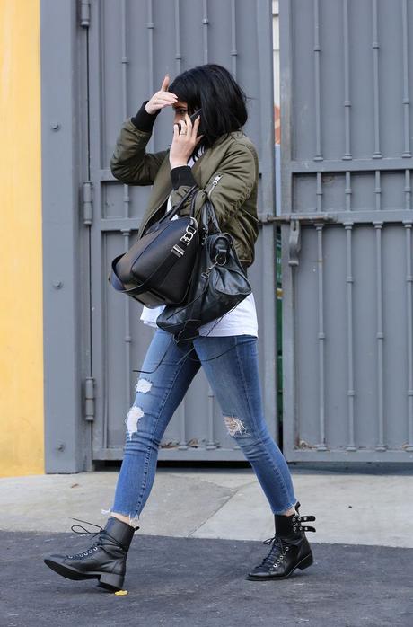 Kylie-Jenner-givenchy-antigona-bag