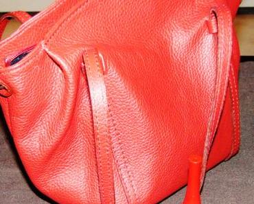 [LOOK] Comment je porte mon petit sac rouge