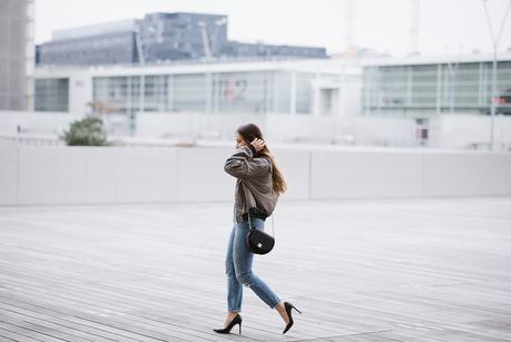 ootd jean girlfriend and kaki bomber jacket