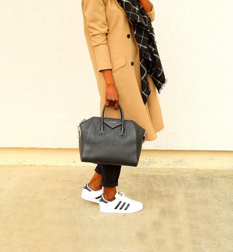 Sac Givenchy Antigona Adidas Superstar Camel coat outfit style blogger