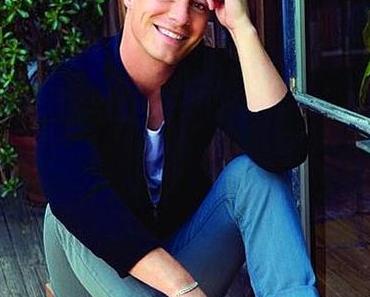 PEOPLE : ému, Colton Haynes remercie ses fans et cite Ben Loory