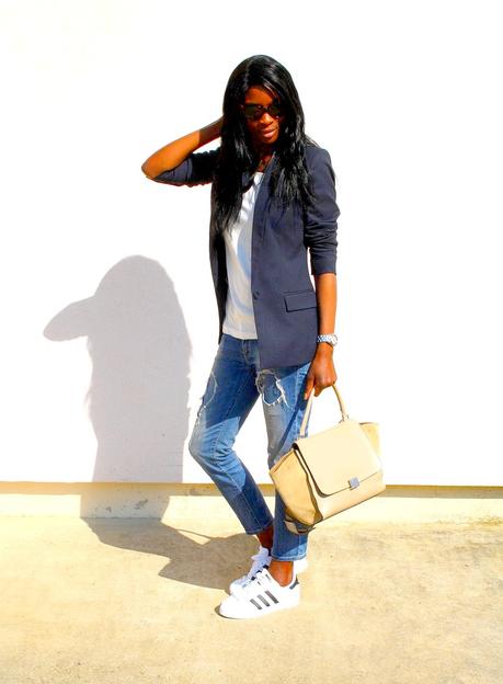 look-du-jour-adidas-supestar-sac-celine-trapeze-jeans-dechire-zara-blazer-mango