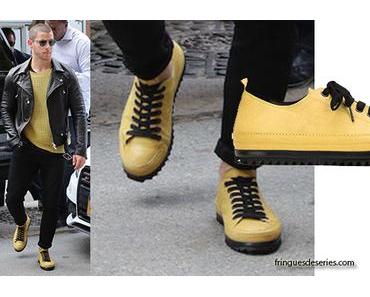 STYLE : Nick Jonas se chausse en belge
