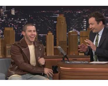 STYLE : Nick Jonas, a narb and Balmain