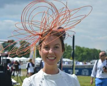Ségolène Création : une histoire de chapeau cosmo-chic au Prix de Diane