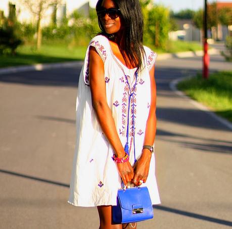 instagram-star-robe-broderies-pompons-boheme-sac-furla-laredoute