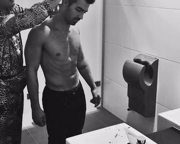 SEXY : Nouvelle coupe pour Joe Jonas