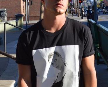 COLTON HAYNES : un t-shirt Kate Moss pour la bonne cause