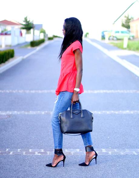 blogueuse-mode-givenchy-antigona-ripped-jeans-zara-red-peplum-top-blog-mode-ootd