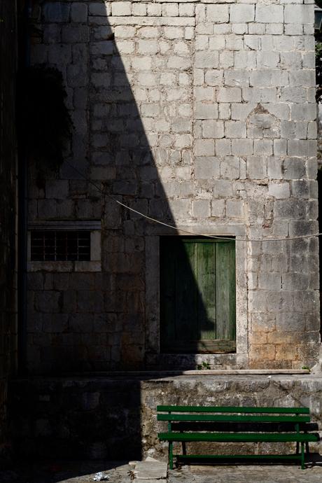 BLOG-MODE-HOMME-VOYAGE-STYLE_perast-conte-restaurant-lady-of-the-rocks-montenegro-tourism-insolite