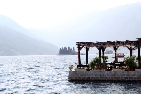 BLOG-MODE-HOMME-VOYAGE-STYLE_perast-conte-restaurant-lady-of-the-rocks-montenegro-tourism-insolite