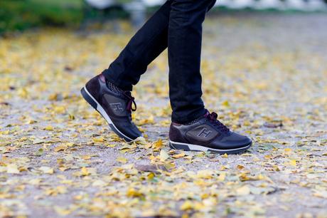 BLOG-MODE-HOMME-dandy-hogan-sneakers-luxe-bordeaux-paris-acne-studios-manteau-long-bleu-ikks-pull-jeans-apc-petit-standard-noir-hype-look