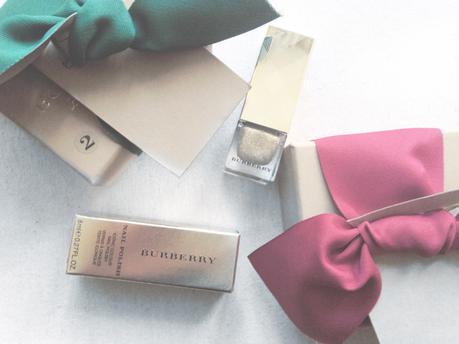 [LES CONCOURS DE TLM] Remporte ton vernis Gold de Burberry et Passe un beau réveillon