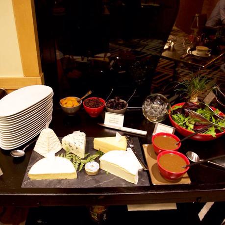 Un Brunch Au Restaurant Parisien Le W-Warwick Un Brunch Au Restaurant Parisien Le W-Warwick