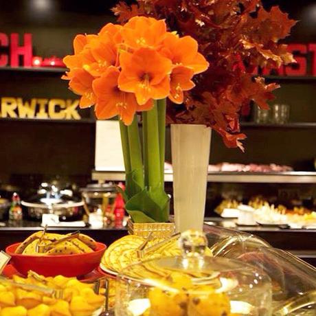 Un Brunch Au Restaurant Parisien Le W-Warwick Un Brunch Au Restaurant Parisien Le W-Warwick