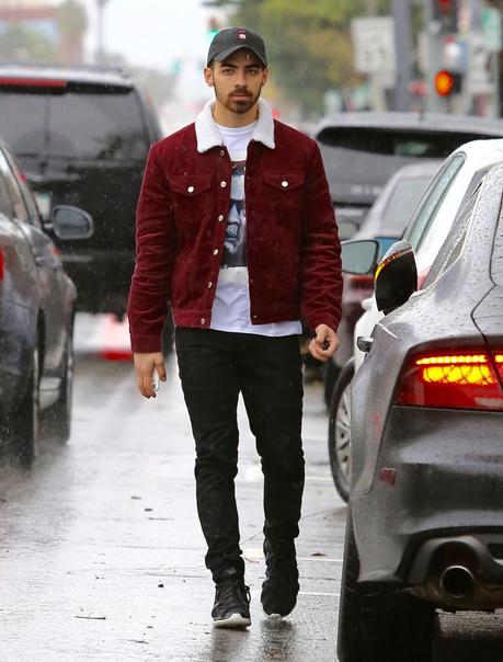 STYLE : Joe Jonas wearing a WHT SPACE by Shaun White jacket